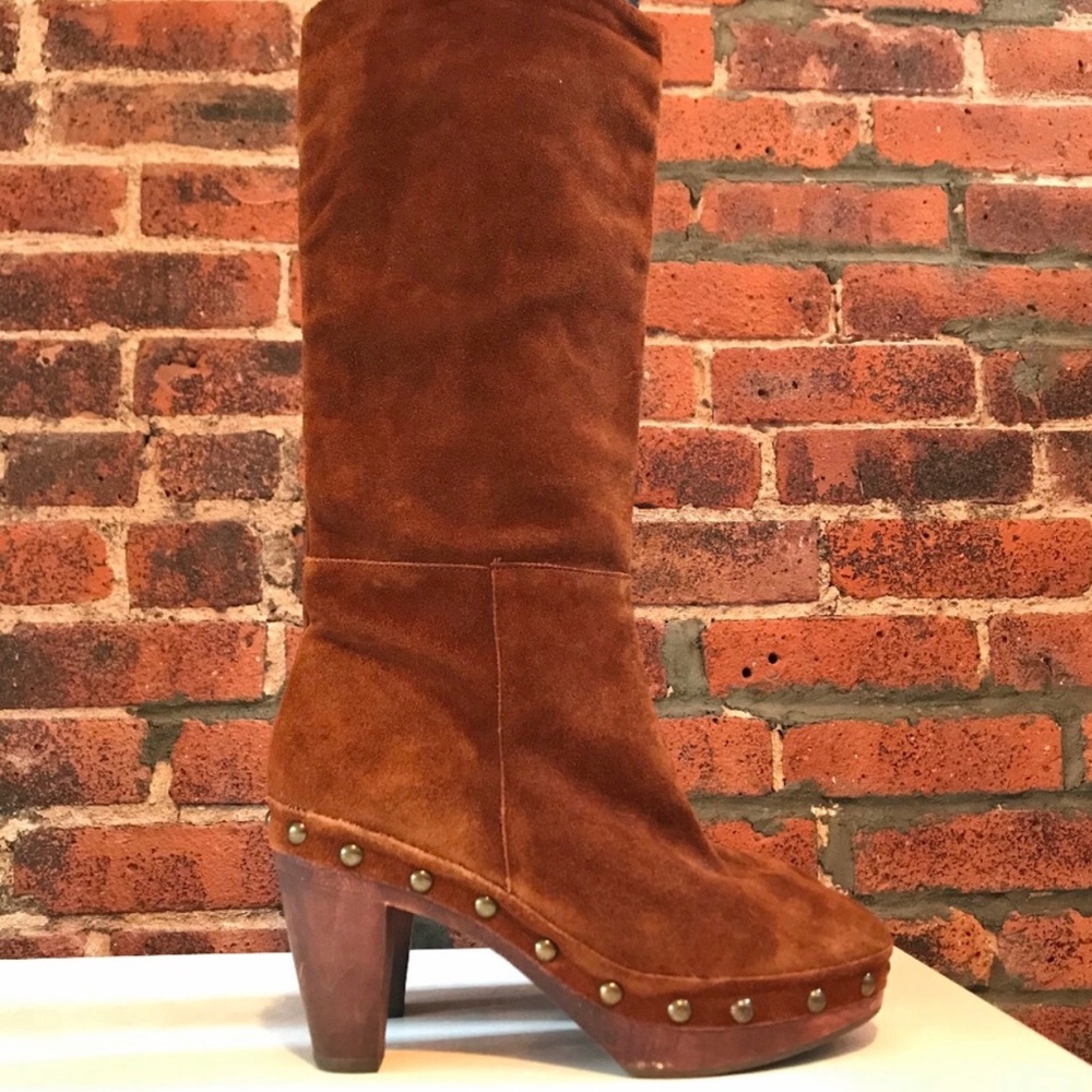 LOOKING For ..Steve Madden suede boots thank you